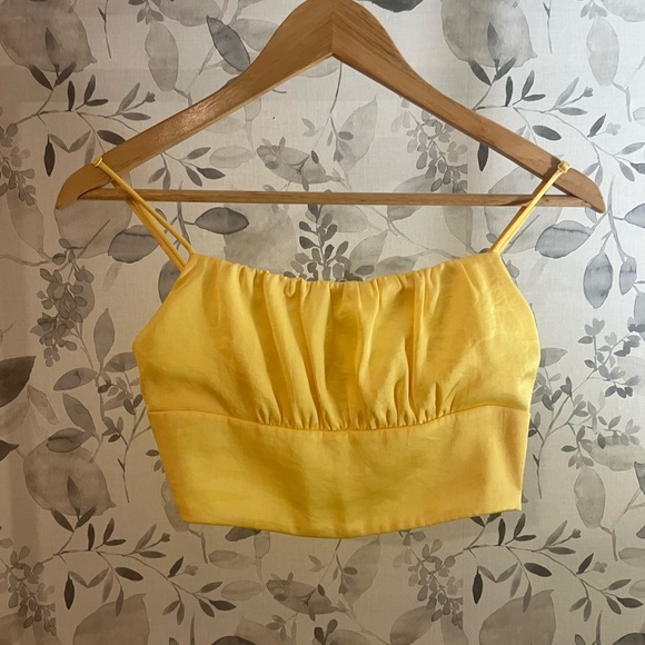 ✨ Aritzia Wilfred Sonnet Camisole✨ - Picture 3 of 4